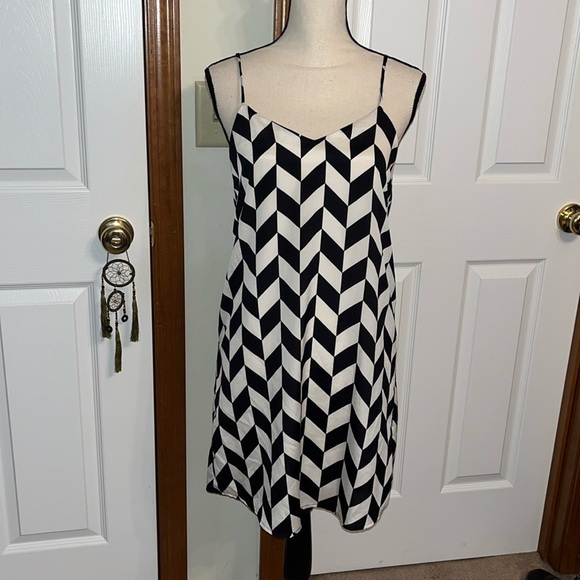 Everly Chevron Dress - Picture 1 of 9